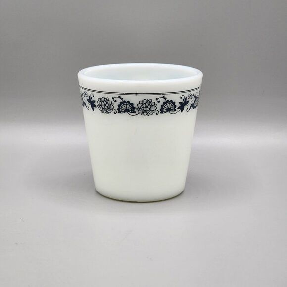 Pyrex Milk Glass Old Town Blue 1410 Coffee Tea Cup Mug Replacement Corelle VTG - Picture 4 of 9